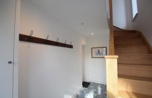Flat 1 High Tide House, Mortehoe - beautifully designed ground floor flat with sea views and garden - Foto 27