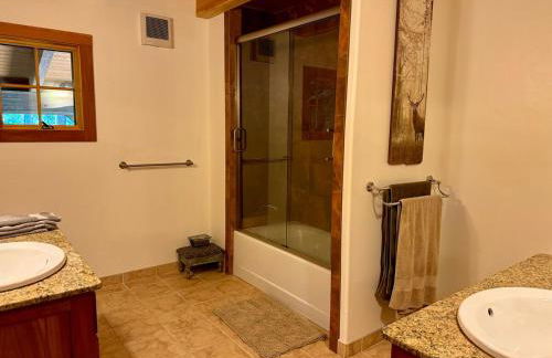 Cedar Valley Lodge - Foto 5