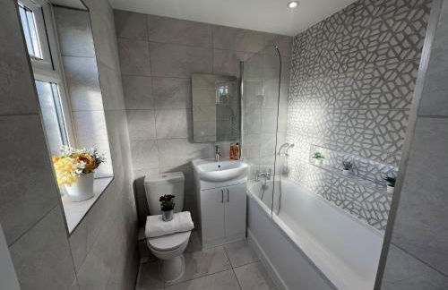 Aisiki Apartments at Stanhope Road, North Finchley, Airconditioned Multiple 2 or 3-Bedroom, Pet Friendly Duplex Flats, King or Twin Beds with Free WiFi - Foto 72