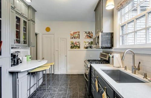 Regal Mansion with Private Garden in Quiet Area-Family Friendly - Foto 16