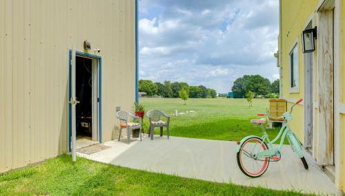 Aircraft Tours! Fly-In Hangar Apt in New Waverly - Foto 5