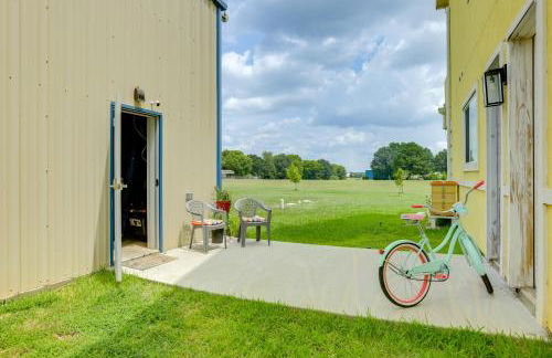 Aircraft Tours! Fly-In Hangar Apt in New Waverly - Foto 5