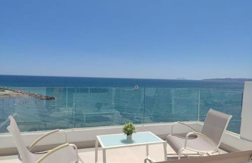 Front Sea View Penthouse - Photo 17