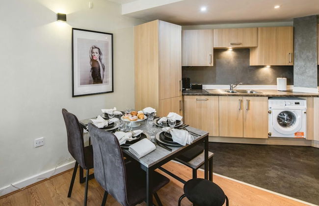 Luxe Living in a 2-bedroom Canary Wharf Haven - Foto 27