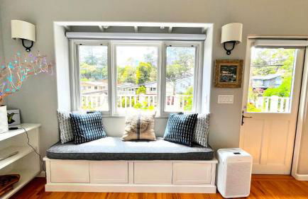 Gorgeous 3-bdrm home, walk to town and beach - Photo 25