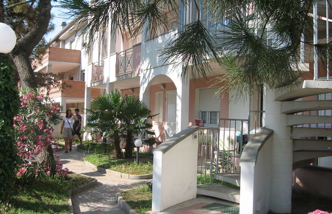 Belvilla by OYO Lido Estensi Trilo Doria - Photo 1