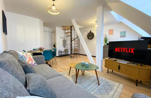 Duplex chaleureux au cœur de la ville - Foto 1