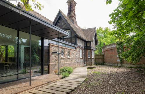 Parea Living - Spacious North London House with Big Garden - Foto 28