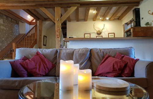 Château de Salvert - 4 Gîtes - 32 personnes - Foto 3