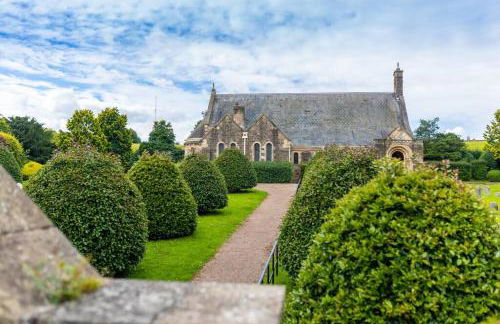 Mowerina - Dog-Friendly Barn Conversion with a Hot Tub - Photo 20