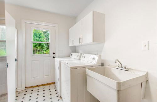 Relaxing, dog-friendly home with furnished patio, washer/dryer, WiFi, & AC - Foto 40