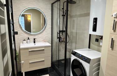 Sweet and comfy in Hyper City center with Netflix, Prime and Disney Plus included - Foto 6