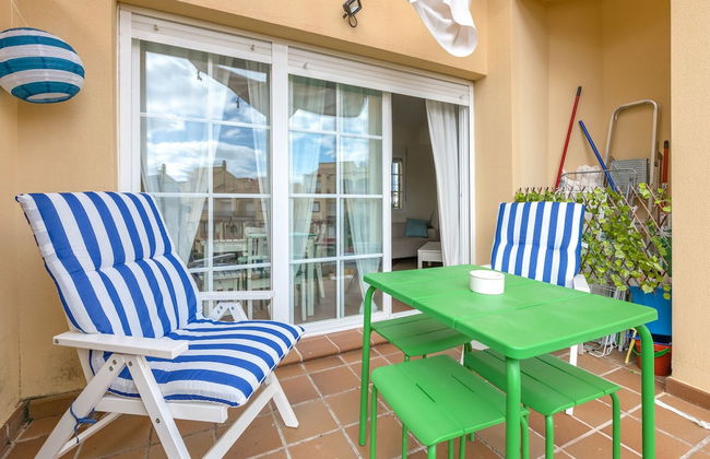 Serene Holiday Home in Huelva With Balcony - Foto 13