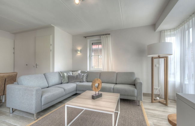 Luxurious, Stately Villa With Washing Machine, on a Holiday Park, Beach at 1 km - Photo 8