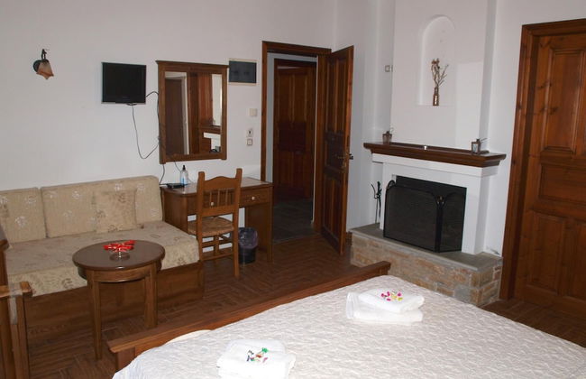 Heliodora Deluxe Triple Room 6 - Foto 12