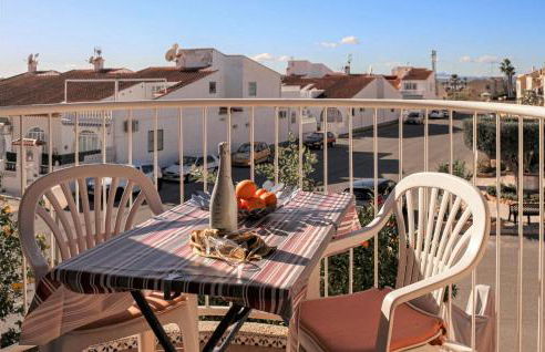 Amazing Apartment In Torrevieja - Foto 4