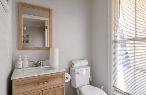 King and Queen Beds with a Gourmet Kitchen - Foto 17