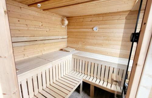 Seehaus Pippa mit Sauna and Whirlpool direkt am See - Foto 6