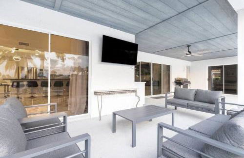 Modern Lakefront Home - Foto 46