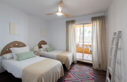 Puerto Sotogrande con vistas al mar - Foto 17