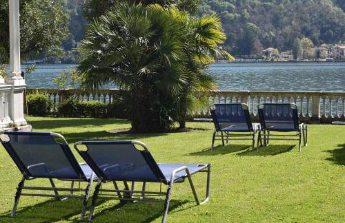 Beautiful apartment on the lake, pool & parking - Nr 123 - Photo 32