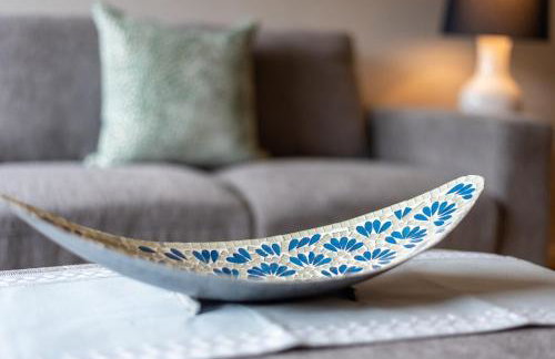 Serene POOL & Firepit in Stunning Home By Airport - Foto 21