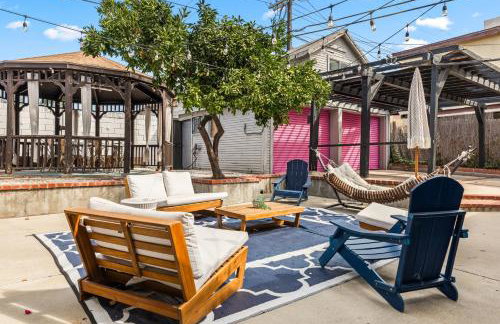 Los Angeles charming big house, king bed, parking, EV - Photo 55