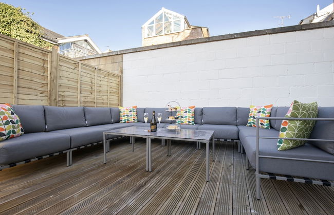 Elliot Oliver - Stunning 6 Bedroom Regency House With Parking - Photo 31