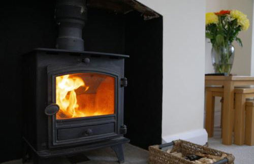 Stables Cottage by Group Retreats - Photo 4