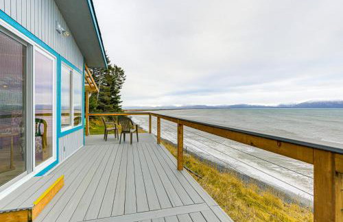 Deck and Panoramic Views Bayfront House in Homer! - Foto 2