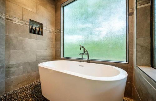 Romantic 1BR Cabin in Broken Bow HotTub, FirePit - Foto 28