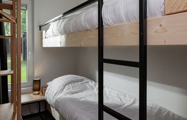 Lodge in Schaijk Near Green Forests - Photo 2