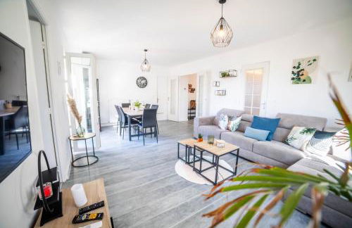 COSYFAMILY 1er étage Piscine -WIFI- NEUF-FAMILLE -15MIN PLAGE - TOP PROS SERVICESConciergerie - Foto 5