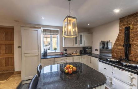 The Manor Barn - Photo 3