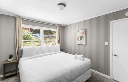 Broadmoor Bungalow - Both Units - Foto 52