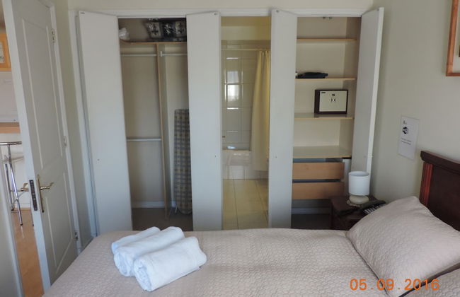 At Home Roger de Flor - Photo 7