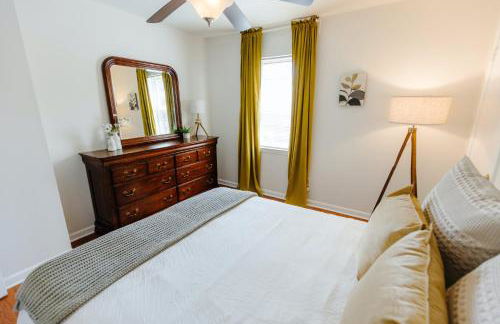 Centrally Located 2BR Overton Square Unit 2 Fast WiFi Free Parking Yes Pets - Foto 2