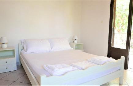 Amarynthos Beachfront Vacation House with garden - Foto 17