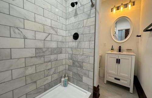 Big Brick 2 Bedroom apartment in Victorian Village - Foto 24