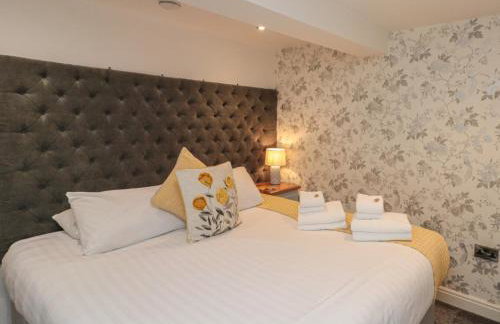 Tornado Engine Shed - Photo 12