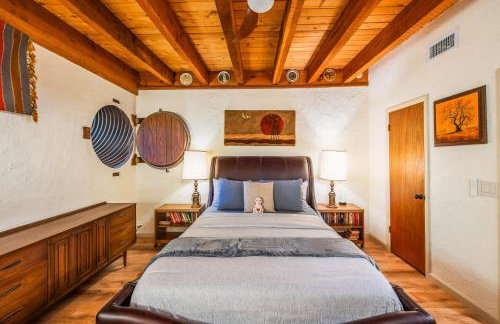 Myrinn-Hobbit Cottage on the Creek Storybook Stay - Foto 27