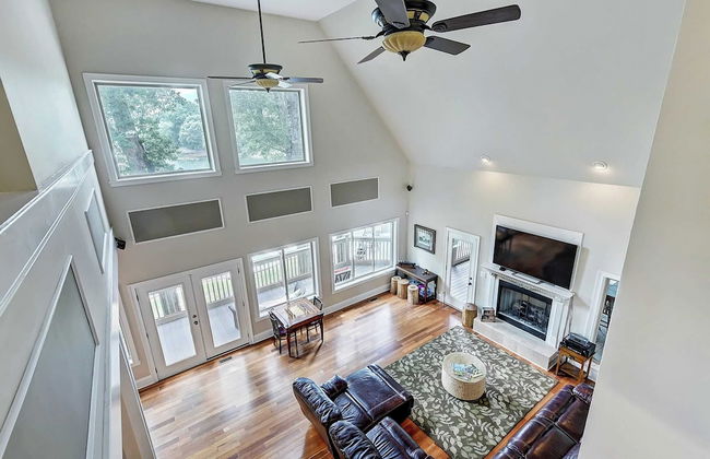 Family Lake House Retreat by Avantstay Sleeps 28 - Foto 16