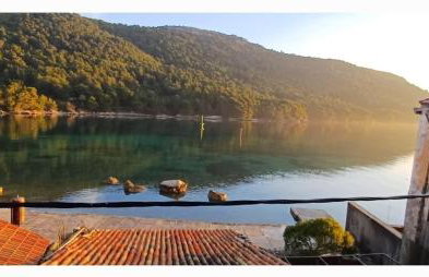 Divina House 2BR 2BA beach access - Photo 1