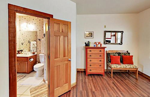 Regal Riverfront Retreat - Foto 37