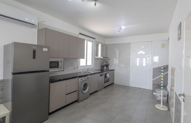 Villa Suri, Luxury Seafront Villa - Foto 18