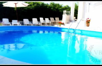 Villa Bella By The Sea - Heated Pool, Jacuzzi, Sauna - Photo 4