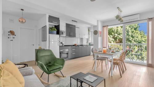 Malaga Apartment - Photo 2