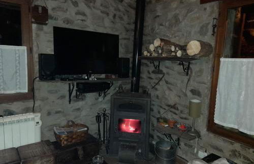 Zaldierna al sol, aldea del siglo XVIII Ezcaray - Photo 6