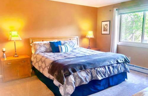 F3 Fairway Village Condo with great mountain views, 8 minute walk from Omni Mount Washington Hotel! - Foto 10