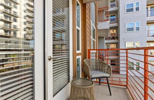 Cozysuites PHX RORO Gym Pool Pets Parking #13 - Photo 25